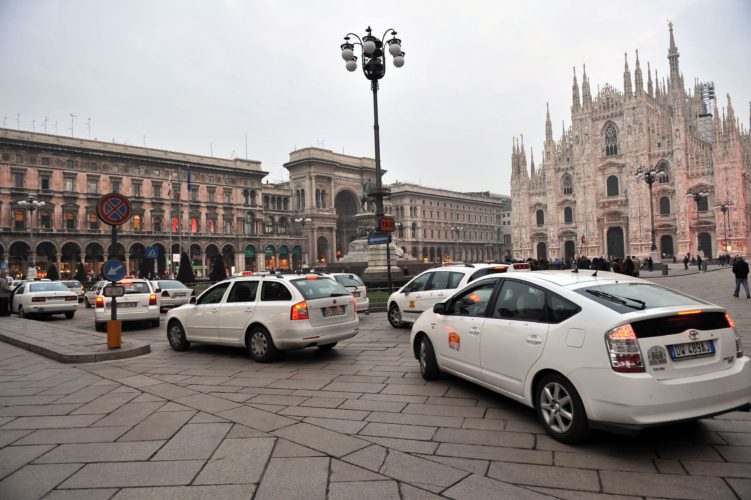 I tassisti e l'allergia al Pos: una vergogna tutta italiana